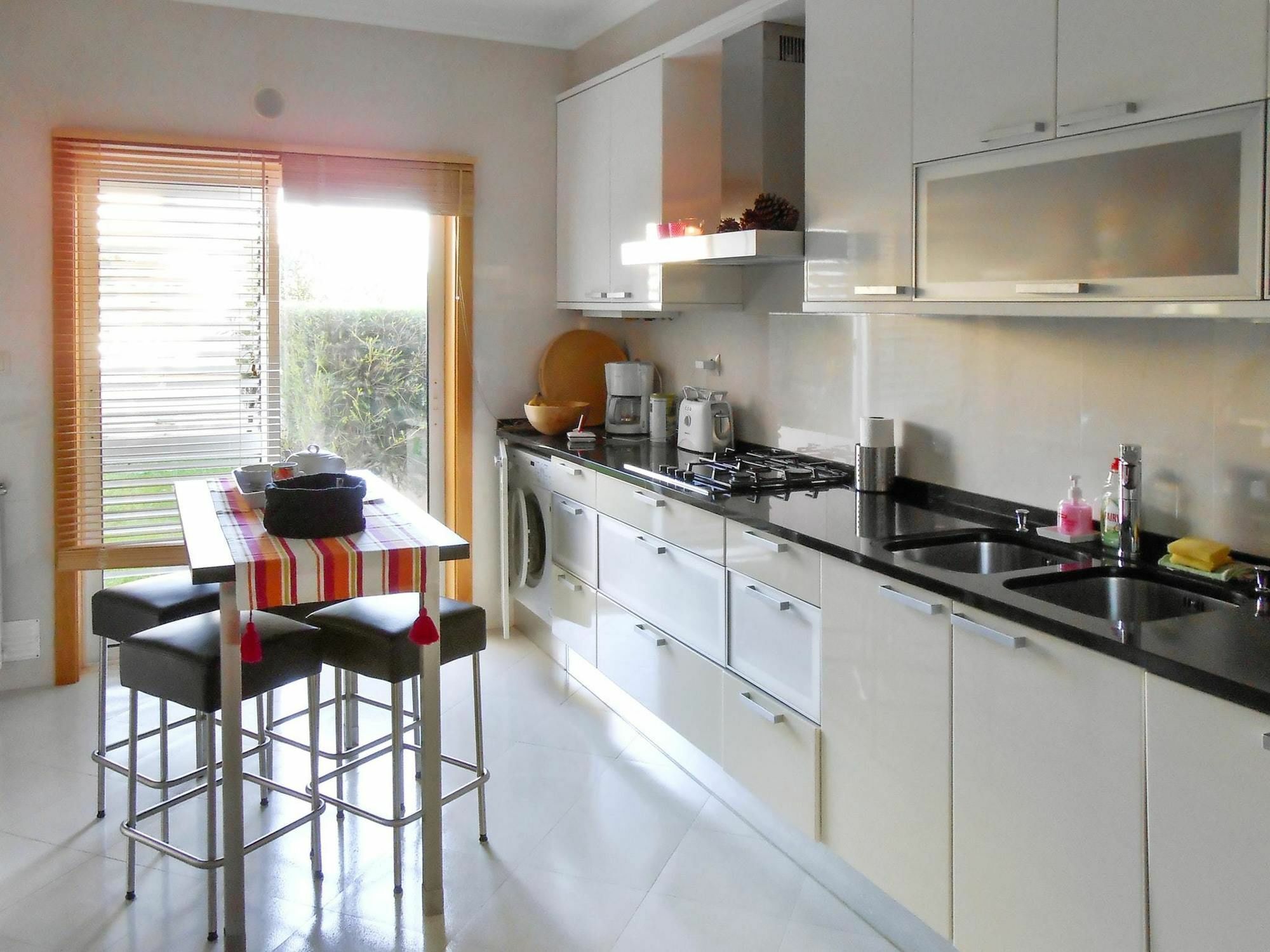 Apartment With 2 Bedrooms In Cascais, With Private Pool, Furnished Gar Екстер'єр фото